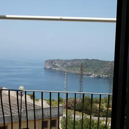 Holiday home Elegante Casa Vistamare Villaggio Del Bridge