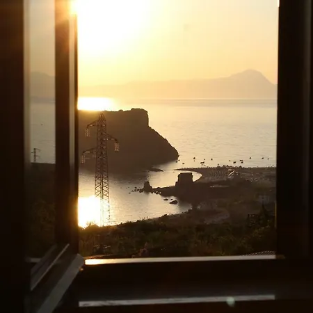 Holiday home Elegante Casa Vistamare Villaggio Del Bridge